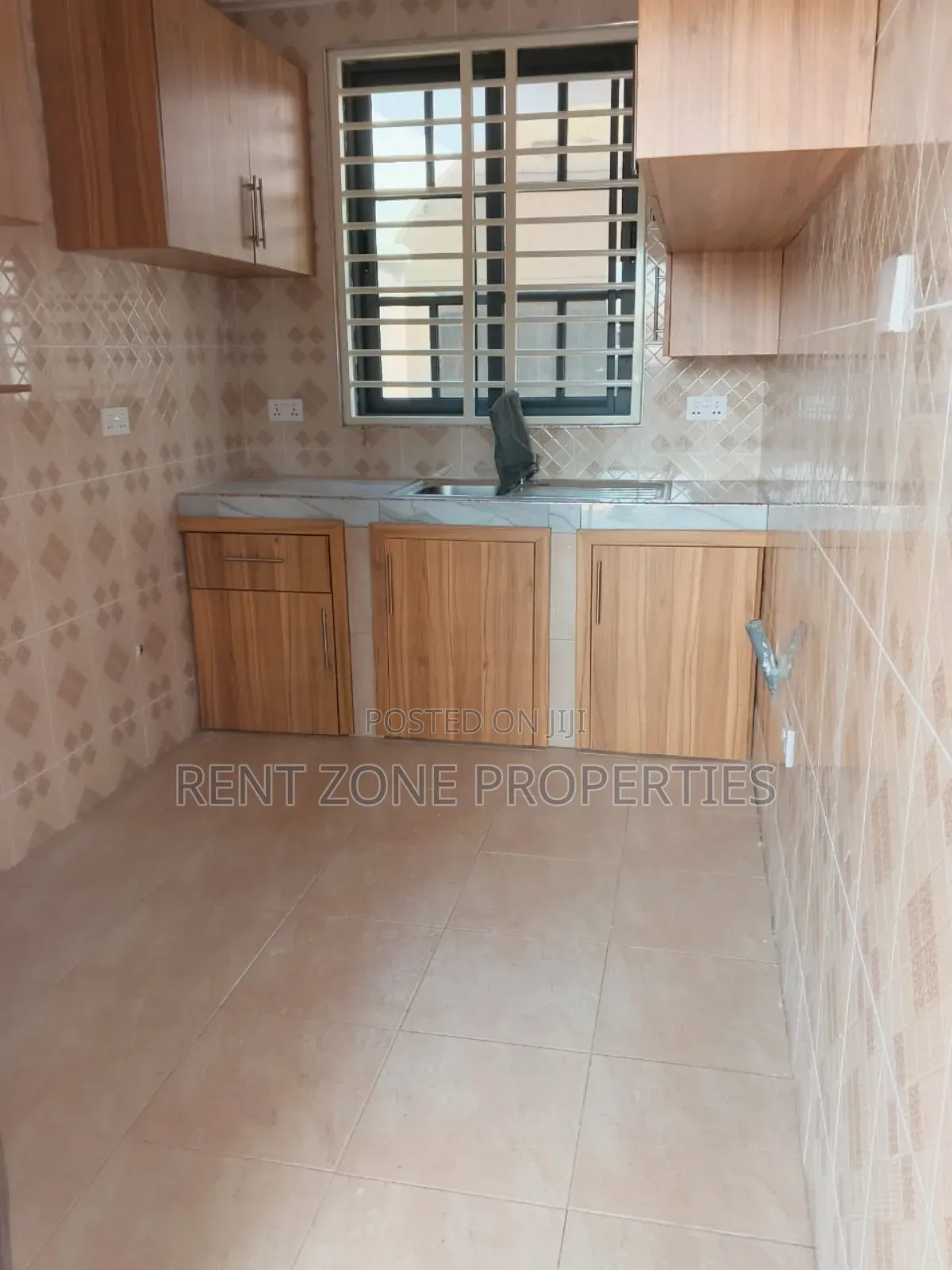 2bdrm Apartment in West Legon for rent