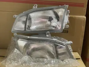 Toyota Haice / Fish 1997 Headlights
