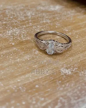 Bow Shape Vintage Engagement/Promise Ring