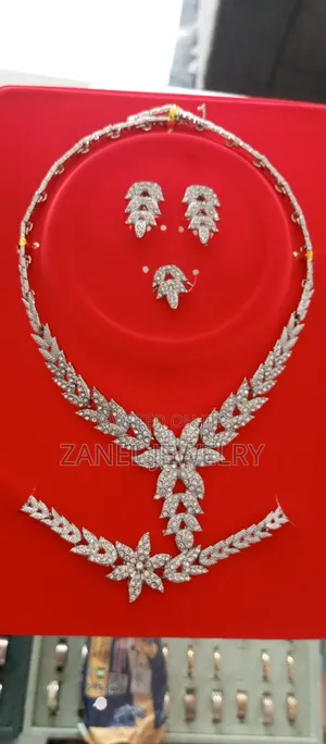 Ladies Necklace With Bracelet And Earrings