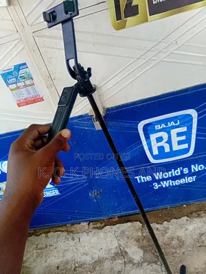 L16 Tripod Selfie