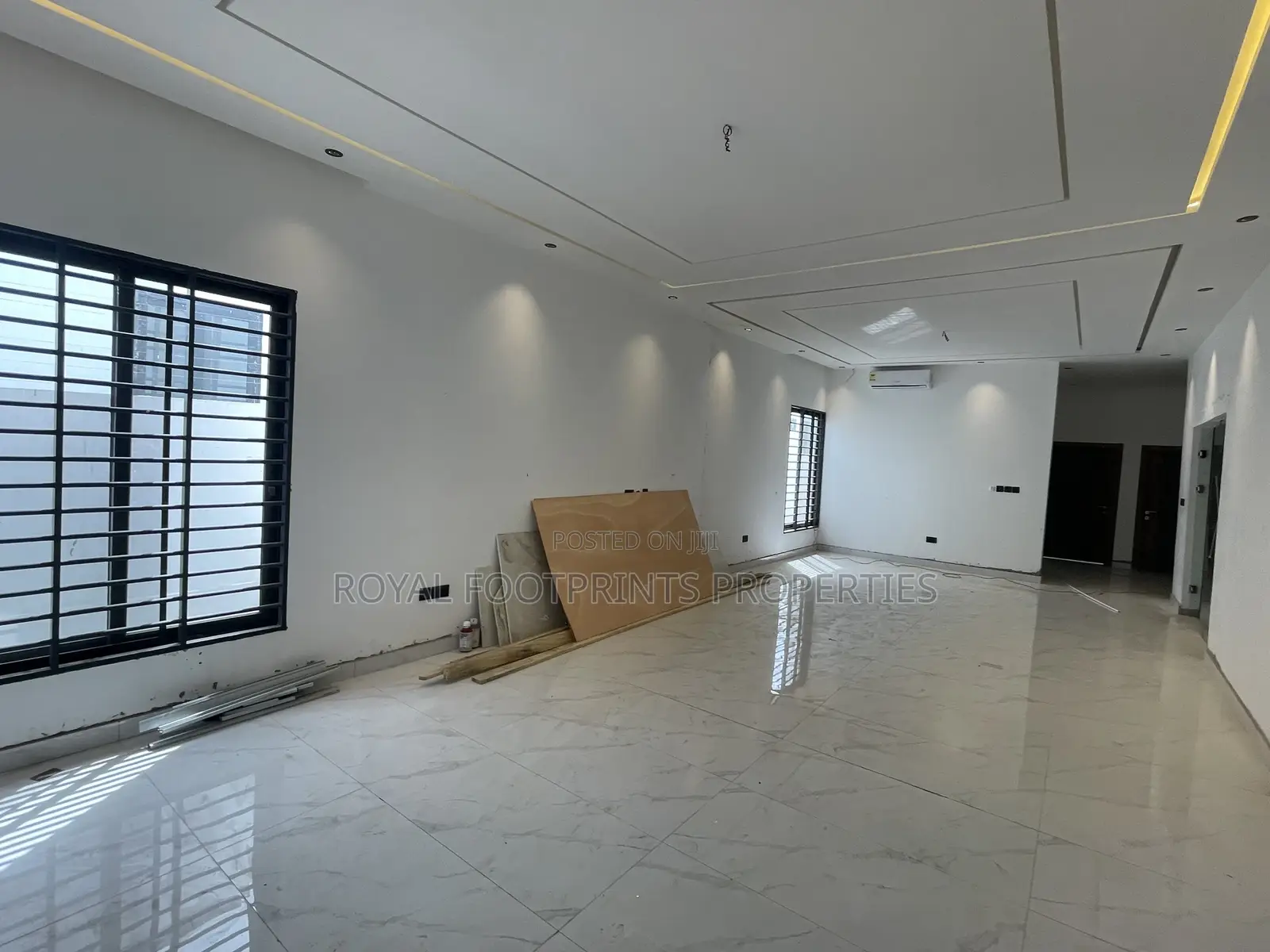 3bdrm House in Royal Footprints, Lake Side Estate for rent