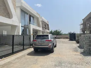 3bdrm House in New Achimota, Mile 7 for sale