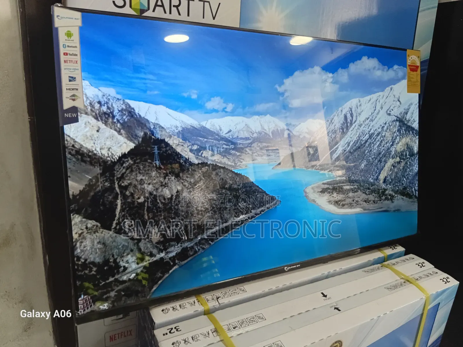 Dolphin Bay 43-Inch Smart Tv With Crystal-Clear Dolphine Bay