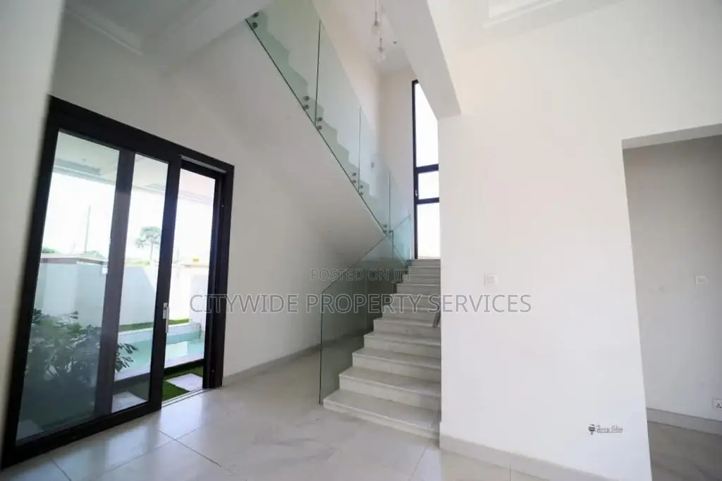 4bdrm House in East Legon, Boundary Road Area for sale