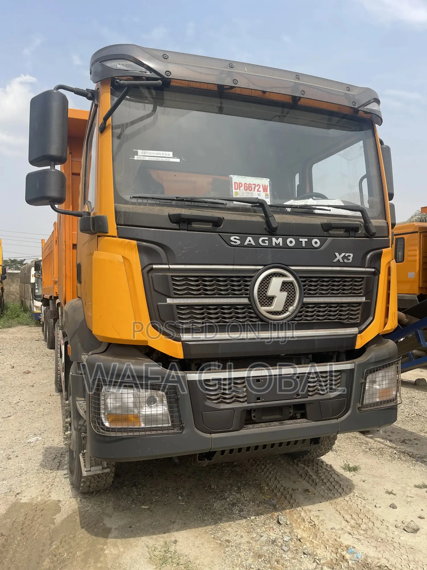 6x4 Sagmoto X3 Tipper Truck