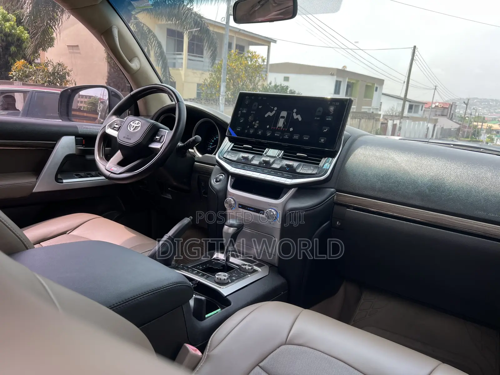 Toyota Land Cruiser 5.7 V8 2012 Black