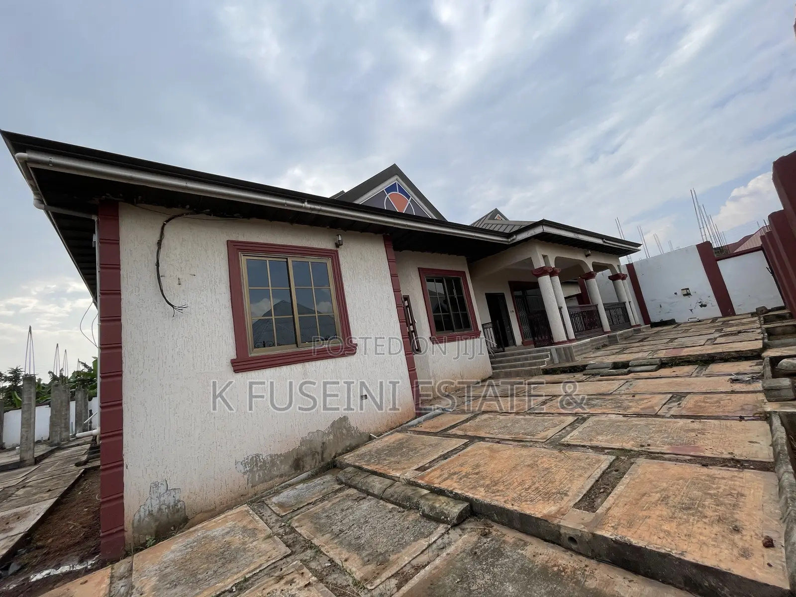 6bdrm House in K Fuseini Estate, Kumasi Metropolitan for sale
