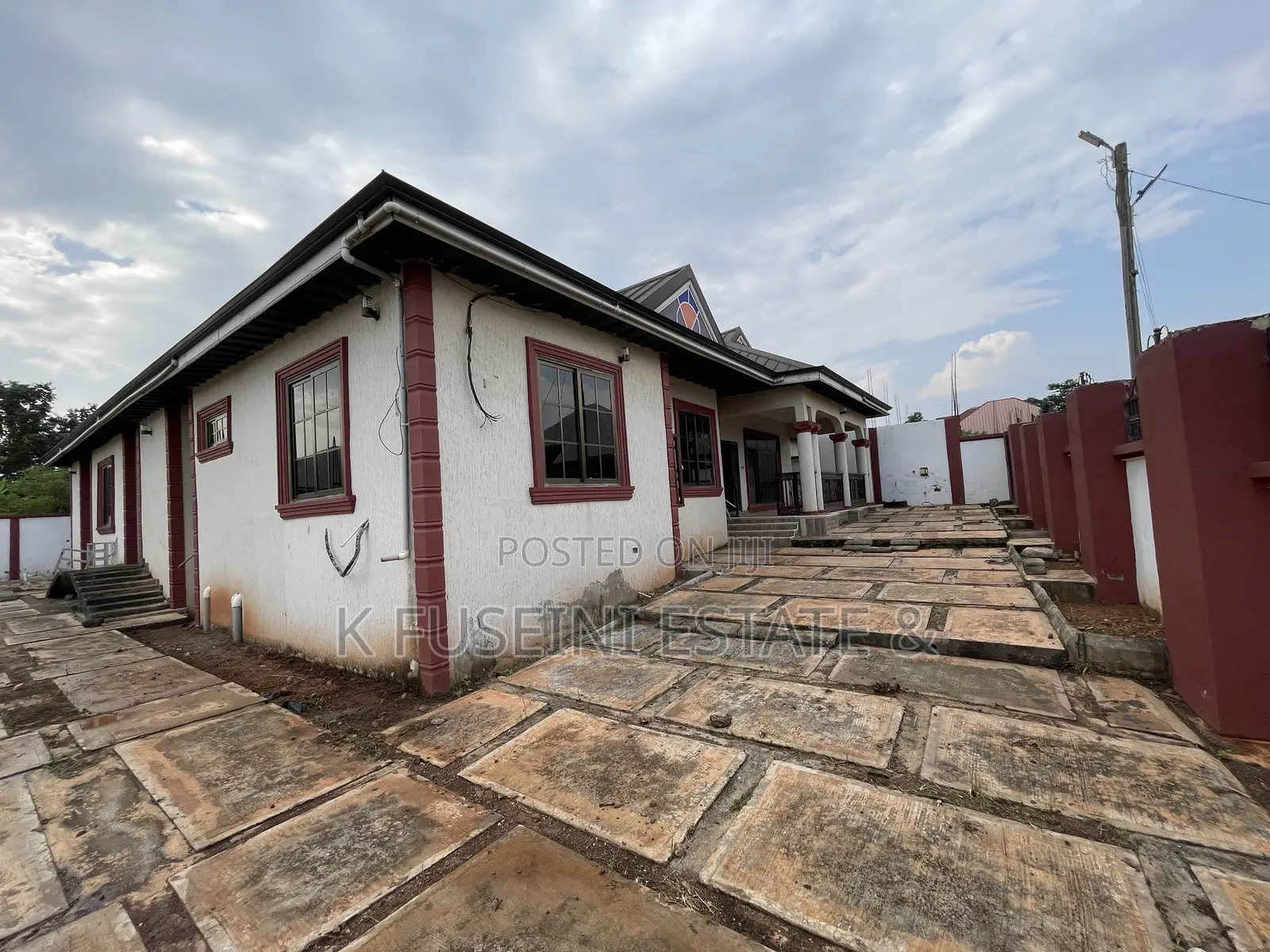 6bdrm House in K Fuseini Estate, Kumasi Metropolitan for sale