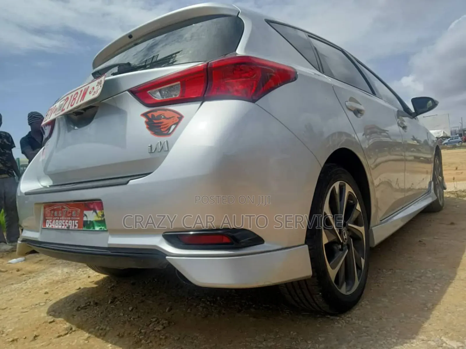 Toyota Corolla SE (1.8L 4cyl 2A) 2018 Silver