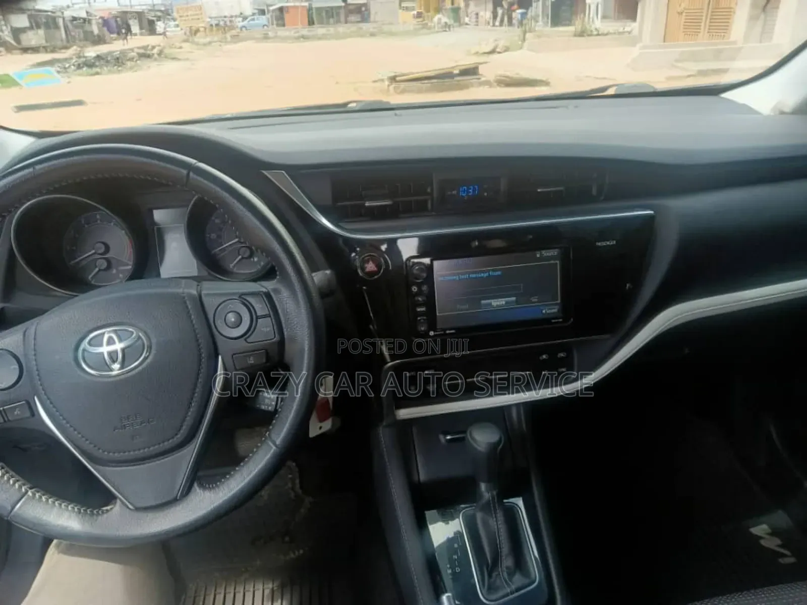 Toyota Corolla SE (1.8L 4cyl 2A) 2018 Silver