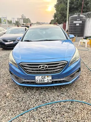 Hyundai Sonata Sport 2.0T Sedan FWD (2.0L 4cyl 6A) 2016 Blue
