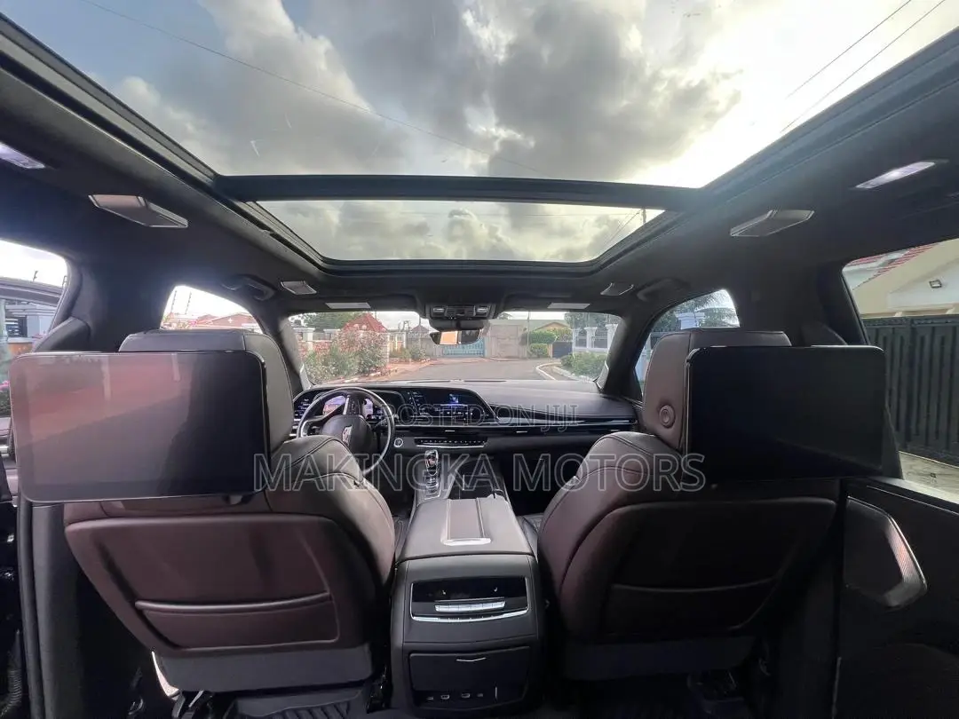Cadillac Escalade Premium Luxury Platinum 2023 White