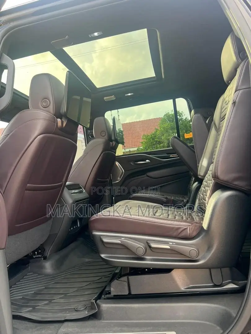 Cadillac Escalade Premium Luxury Platinum 2023 White