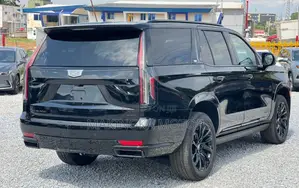 Cadillac Escalade Premium Luxury Platinum 2024 Black