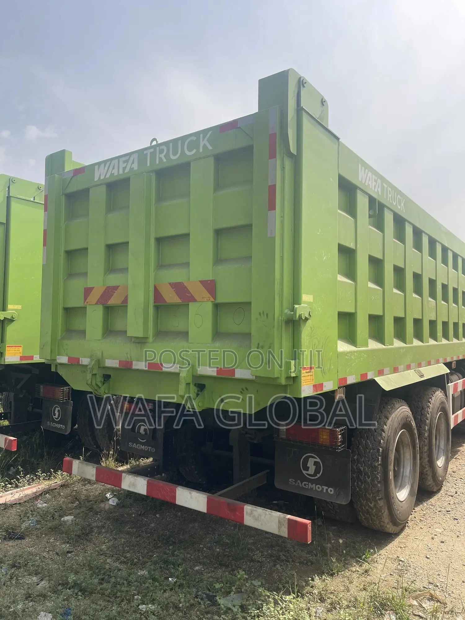 25 Cubic Sagmoto X3 Tipper Truck