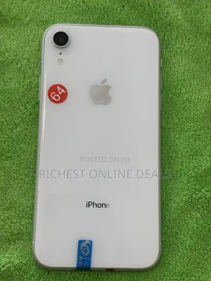 Apple iPhone XR 64 GB White