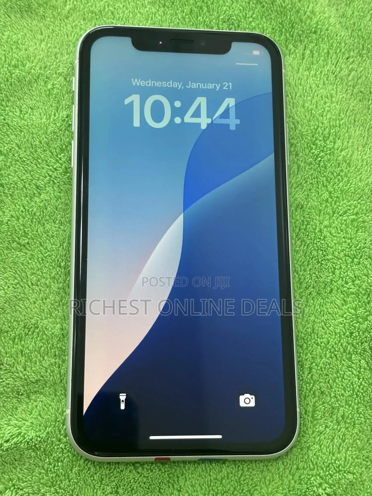 Apple iPhone XR 64 GB White