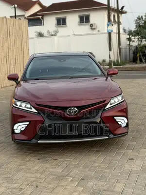 Toyota Camry XSE FWD (2.5L 4cyl 8AM) 2018 Red