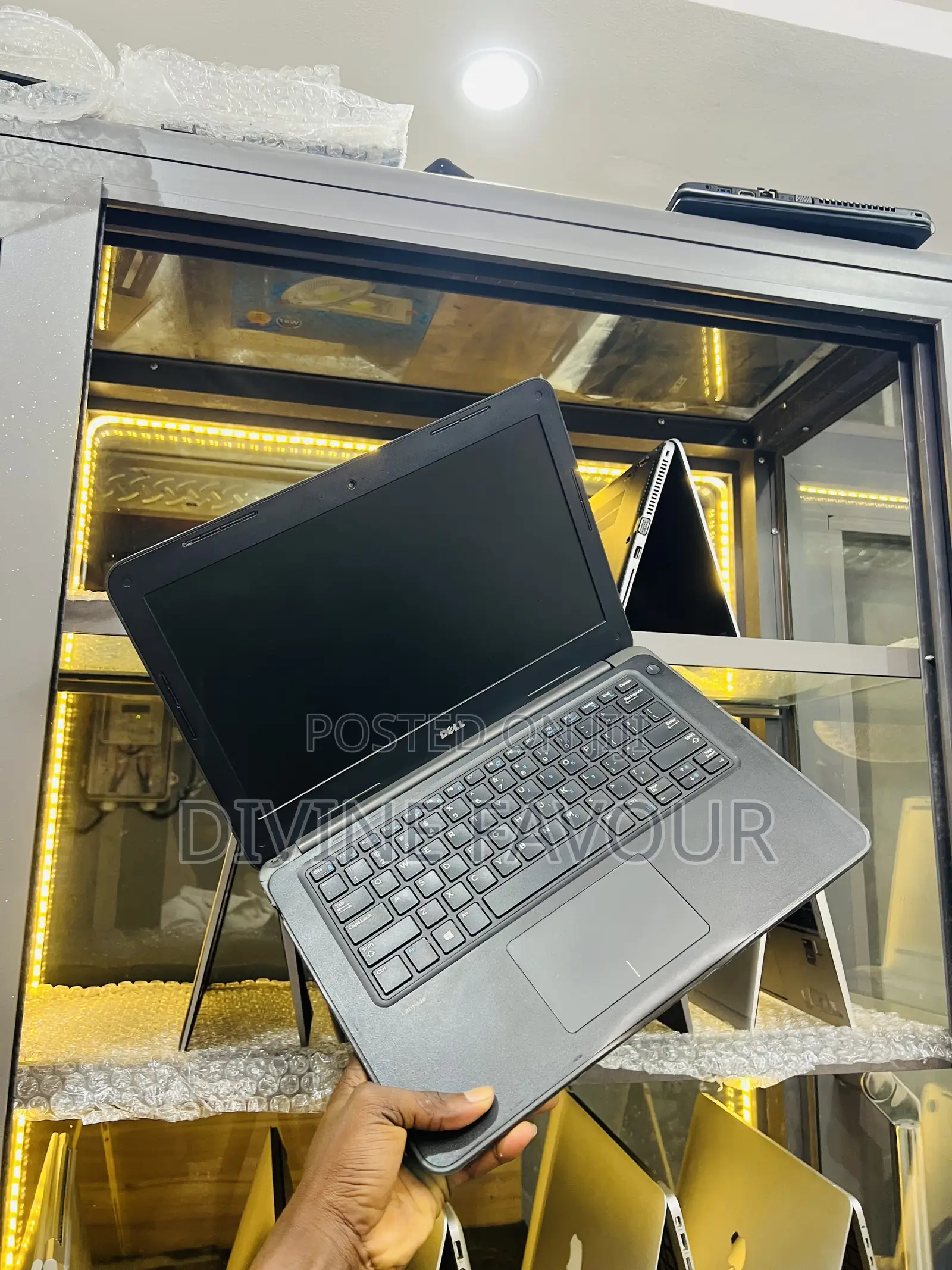 Laptop Dell Latitude 3380 8GB Intel Core I3 HDD 500GB