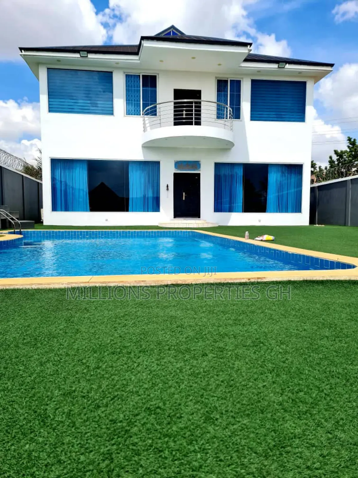 5bdrm House in Millions Properties, Kumasi Metropolitan for sale