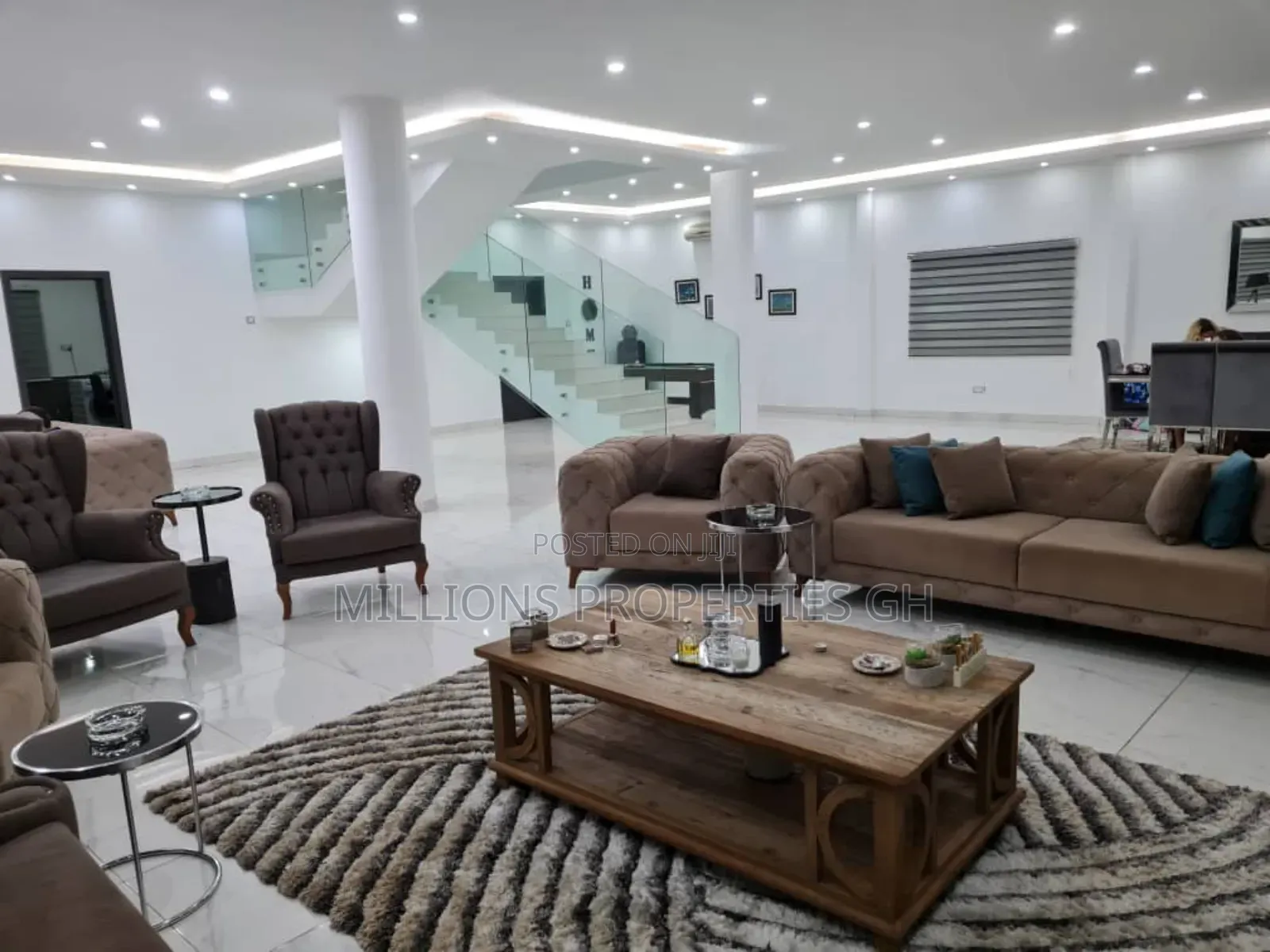 5bdrm House in Millions Properties, Kumasi Metropolitan for sale