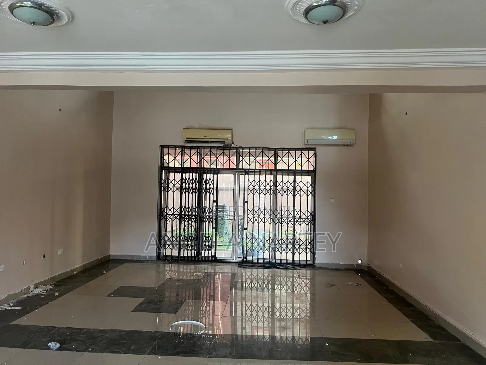 5bdrm House in Transacco Estates, Accra Metropolitan for sale