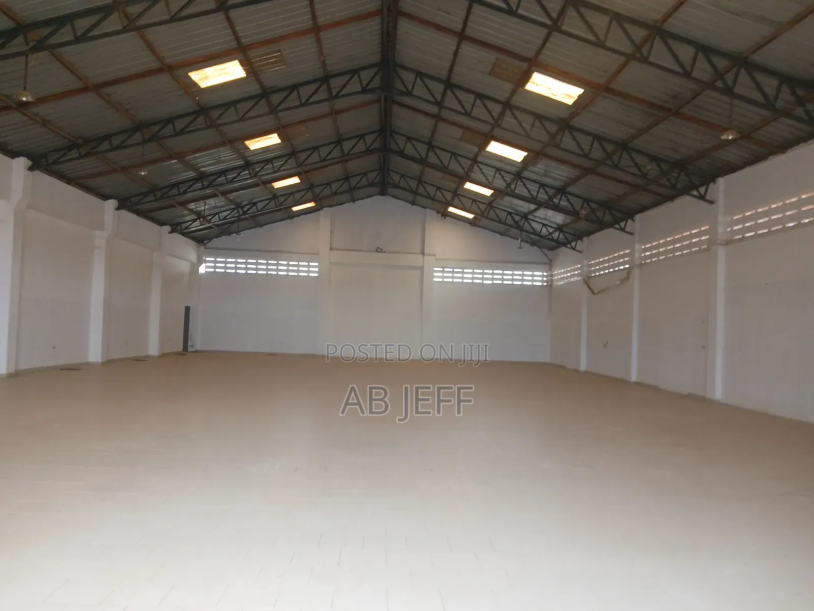 Warehouse Available for Rent at Kotwi Nkranza Kumasi