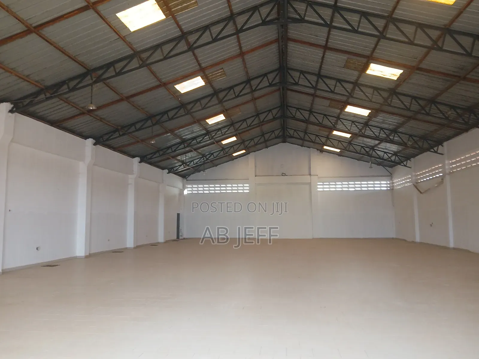 Warehouse Available for Rent at Kotwi Nkranza Kumasi