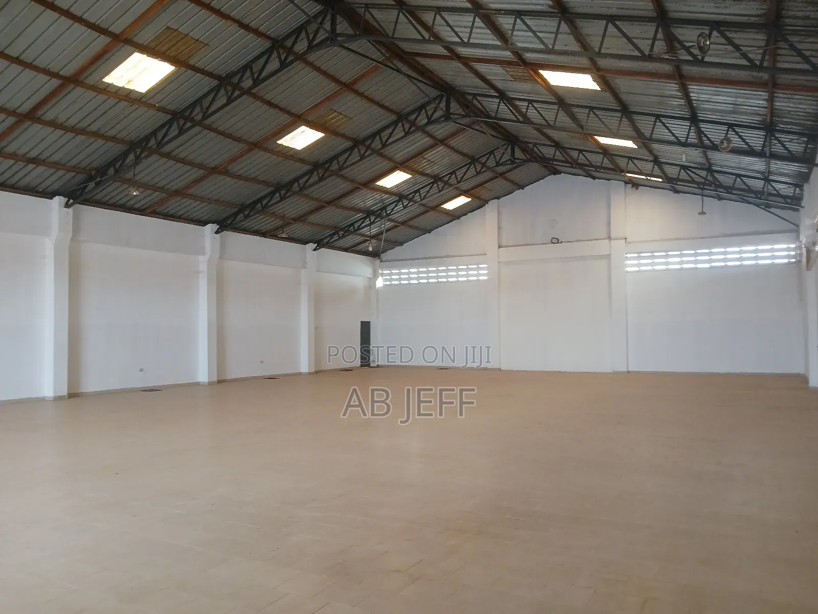 Warehouse Available for Rent at Kotwi Nkranza Kumasi