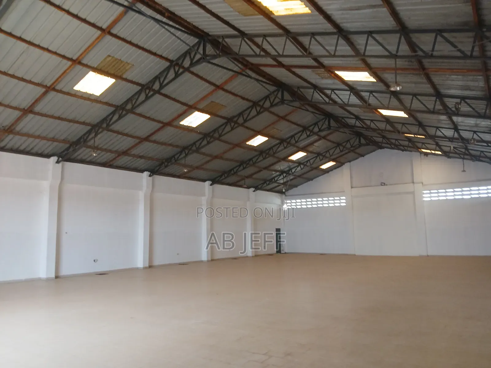 Warehouse Available for Rent at Kotwi Nkranza Kumasi