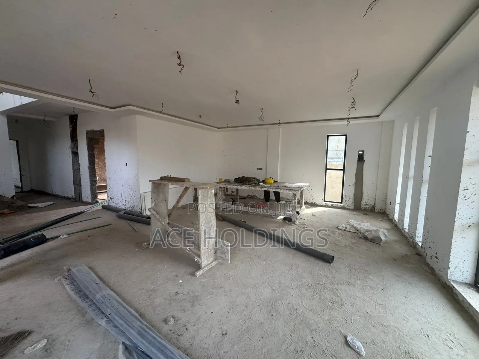 4bdrm Duplex in East Legon Hills for sale