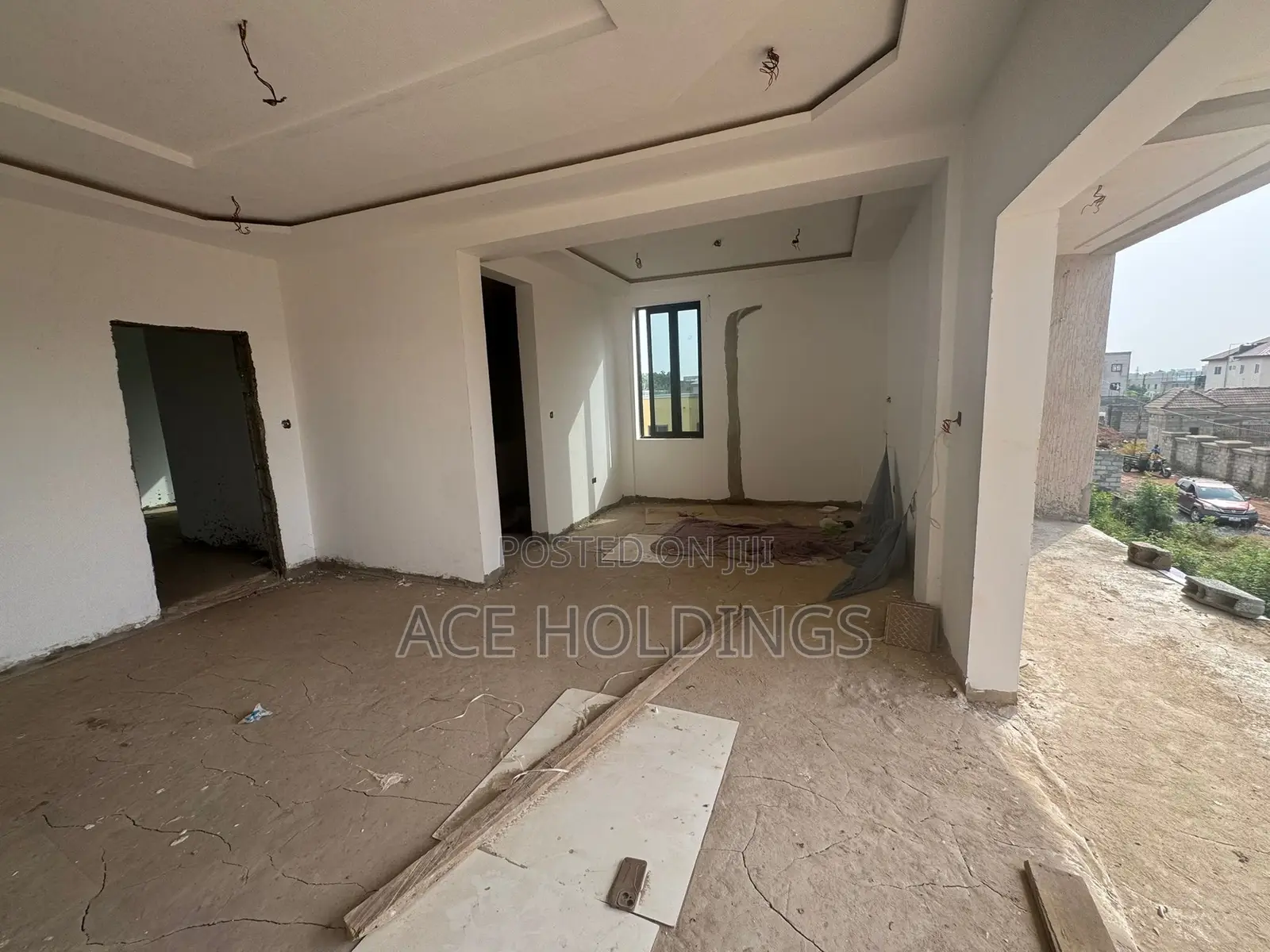 4bdrm Duplex in East Legon Hills for sale