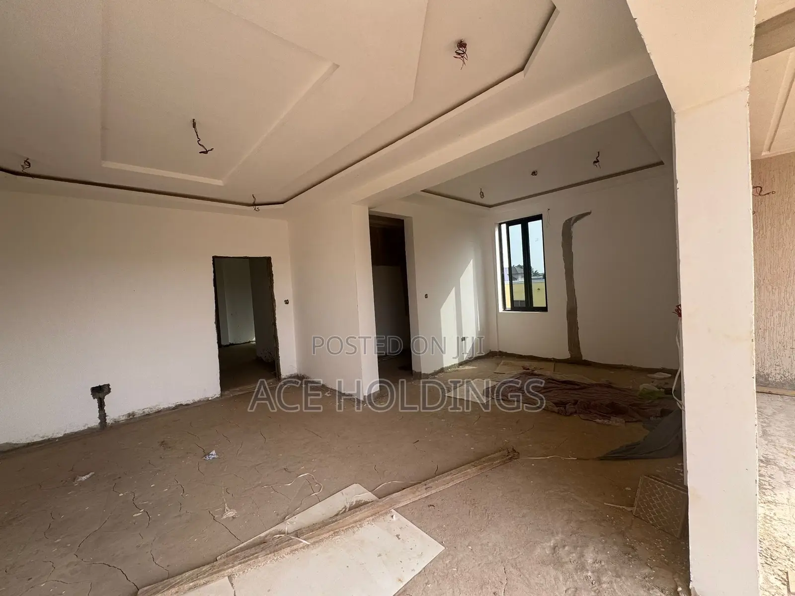 4bdrm Duplex in East Legon Hills for sale