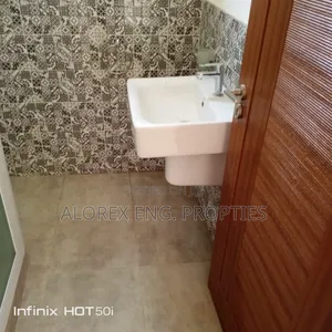 4bdrm House in Oyarifa