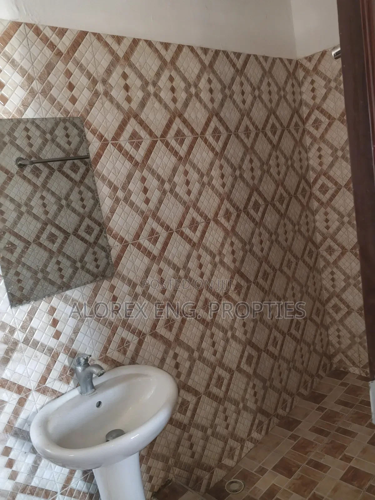 3bdrm House in Teiman, Oyarifa for rent