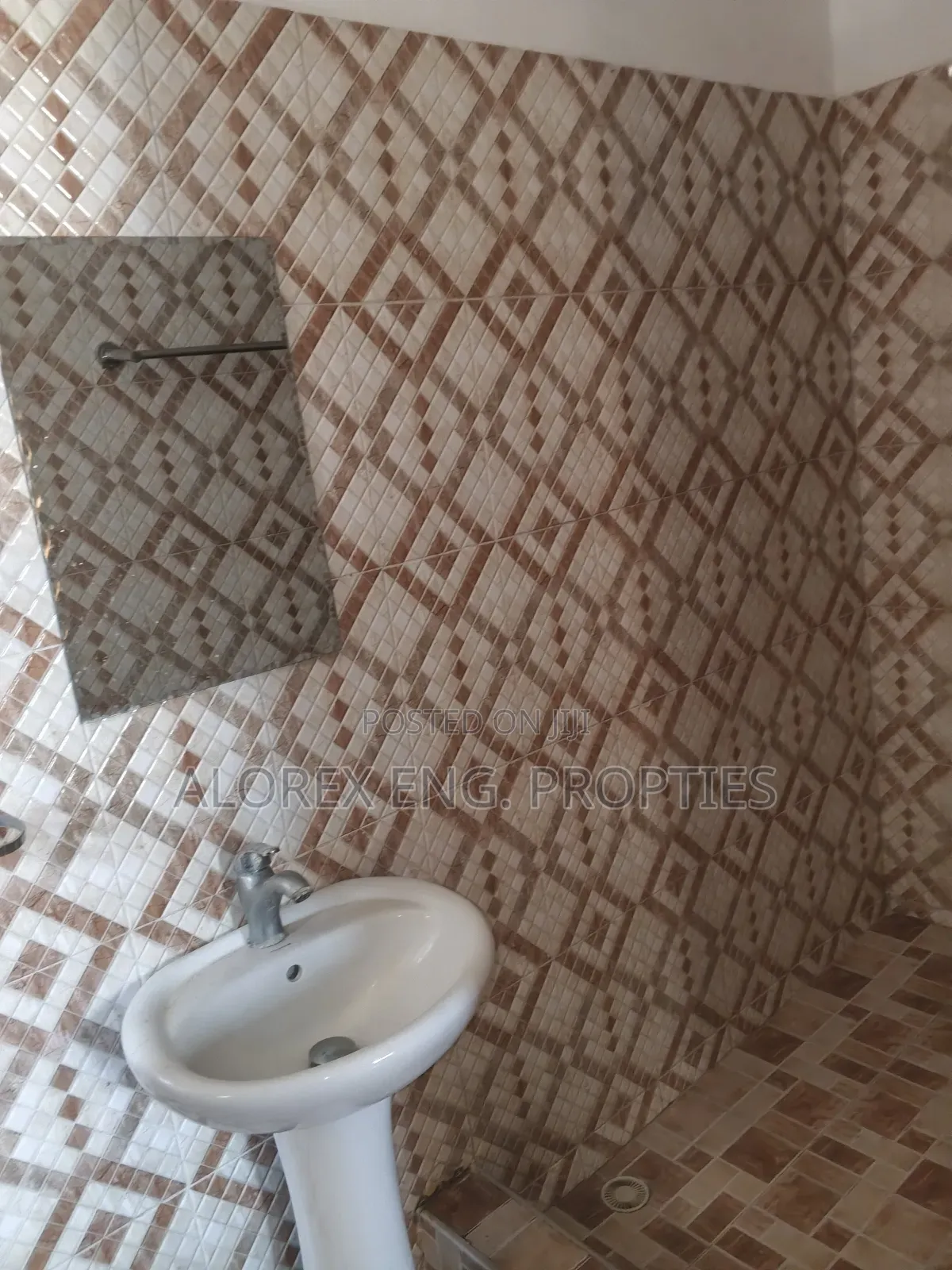 3bdrm House in Teiman, Oyarifa for rent