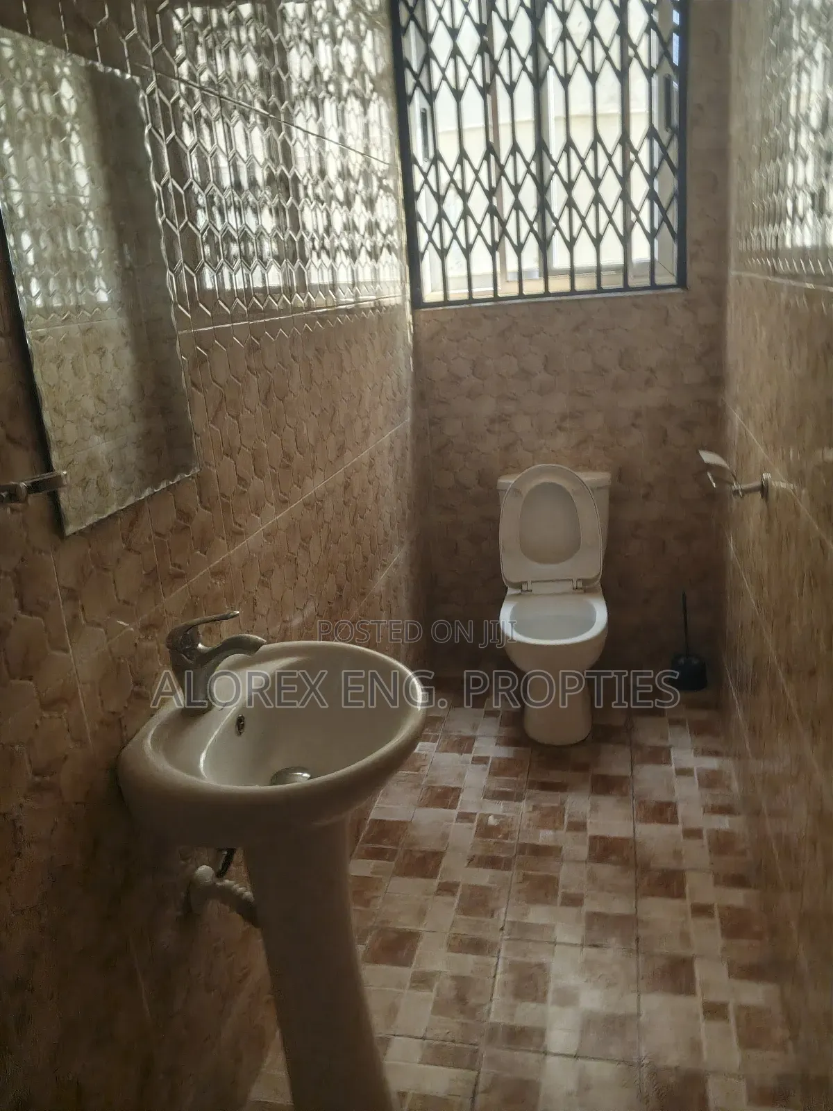 3bdrm House in Teiman, Oyarifa for rent