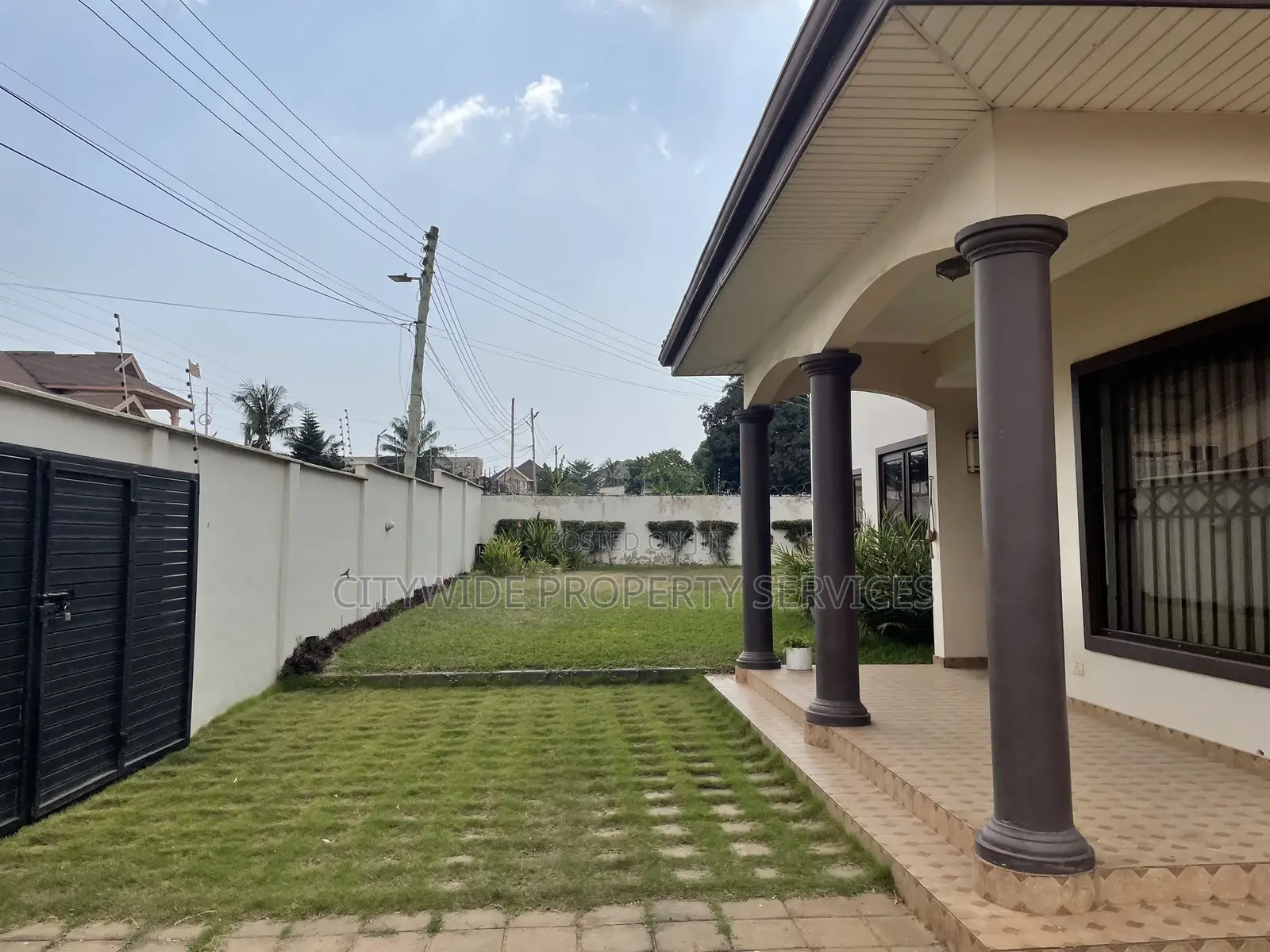 5bdrm House in East Legon, A&C Mall Area for rent