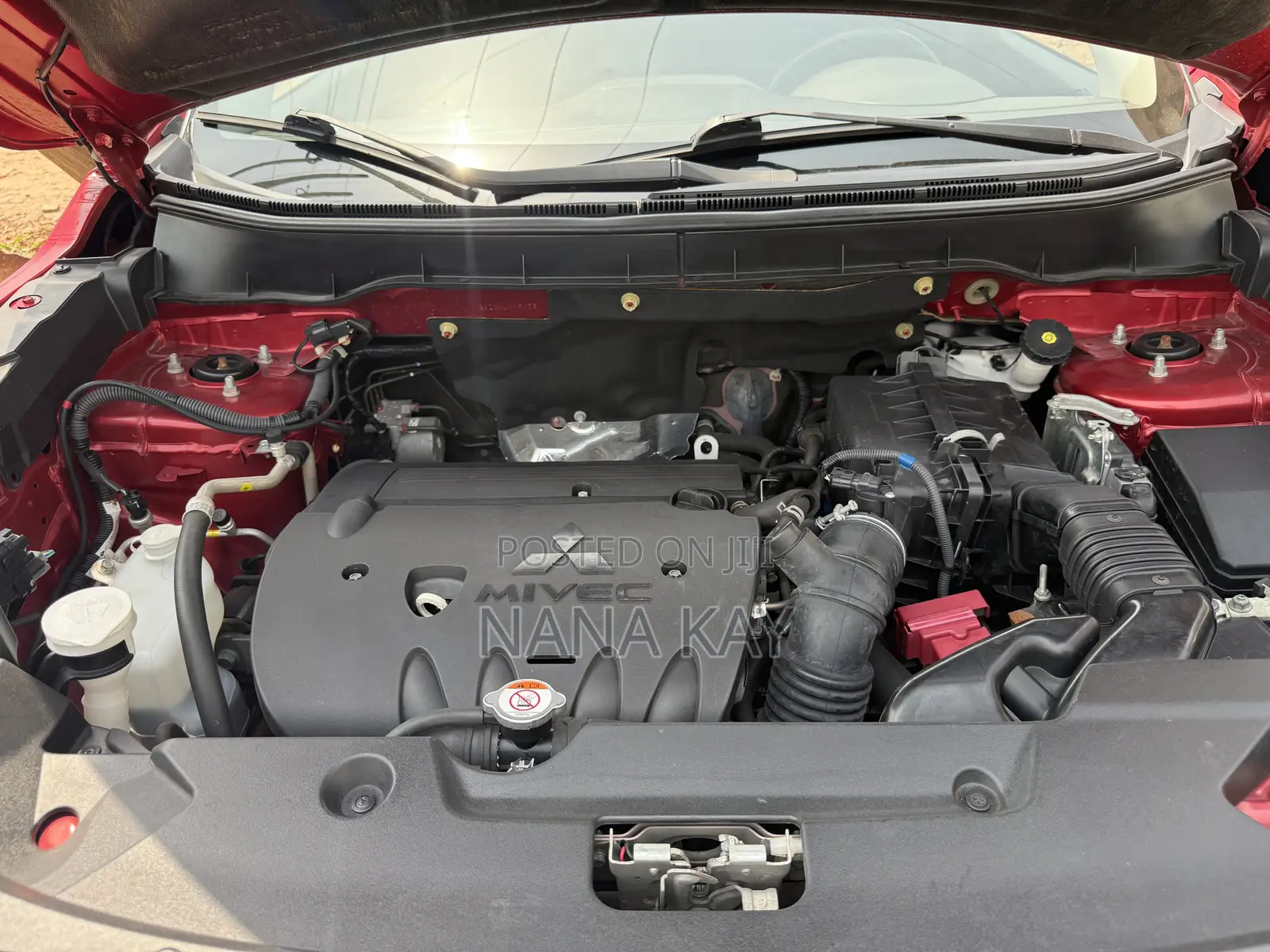 Mitsubishi Outlander 2021 Red