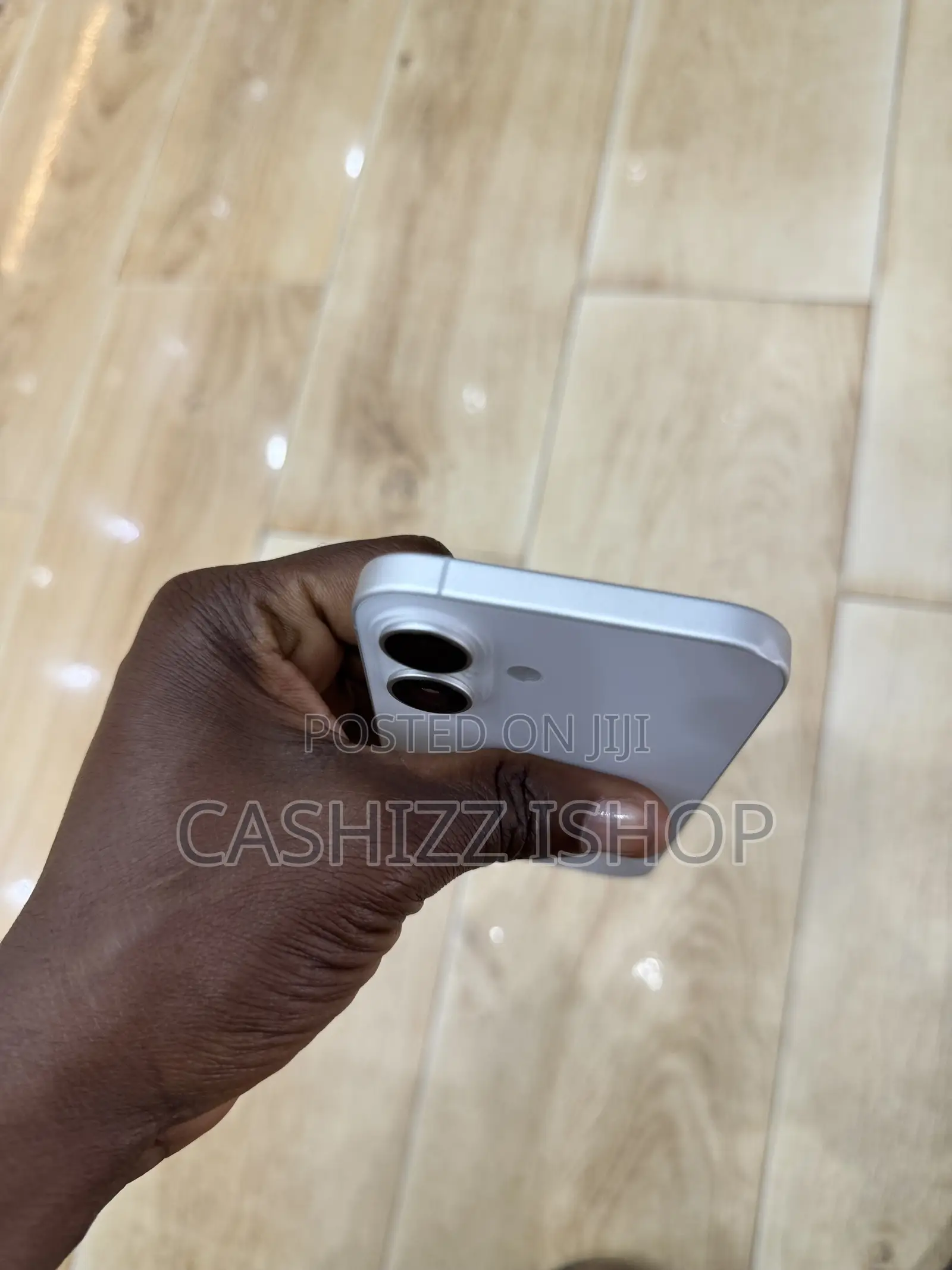Apple iPhone 16 128 GB Green