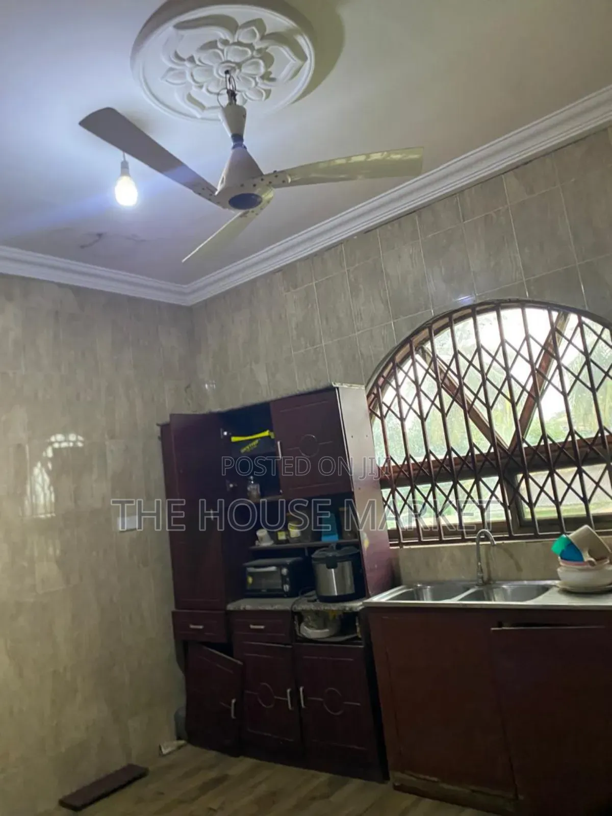 4bdrm House in Estate, Tarkwa Nsuaem for rent