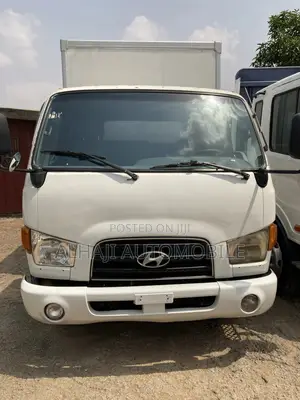 Hyundai Mighty (2) Container