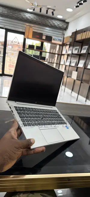 Laptop HP EliteBook 840 G8 16GB Intel Core I5 SSD 512GB