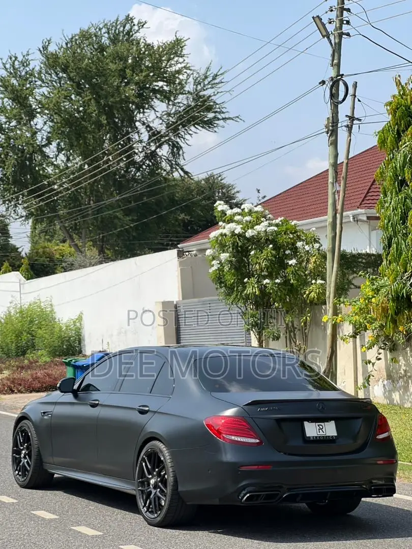 Mercedes-Benz E63 2019 Black