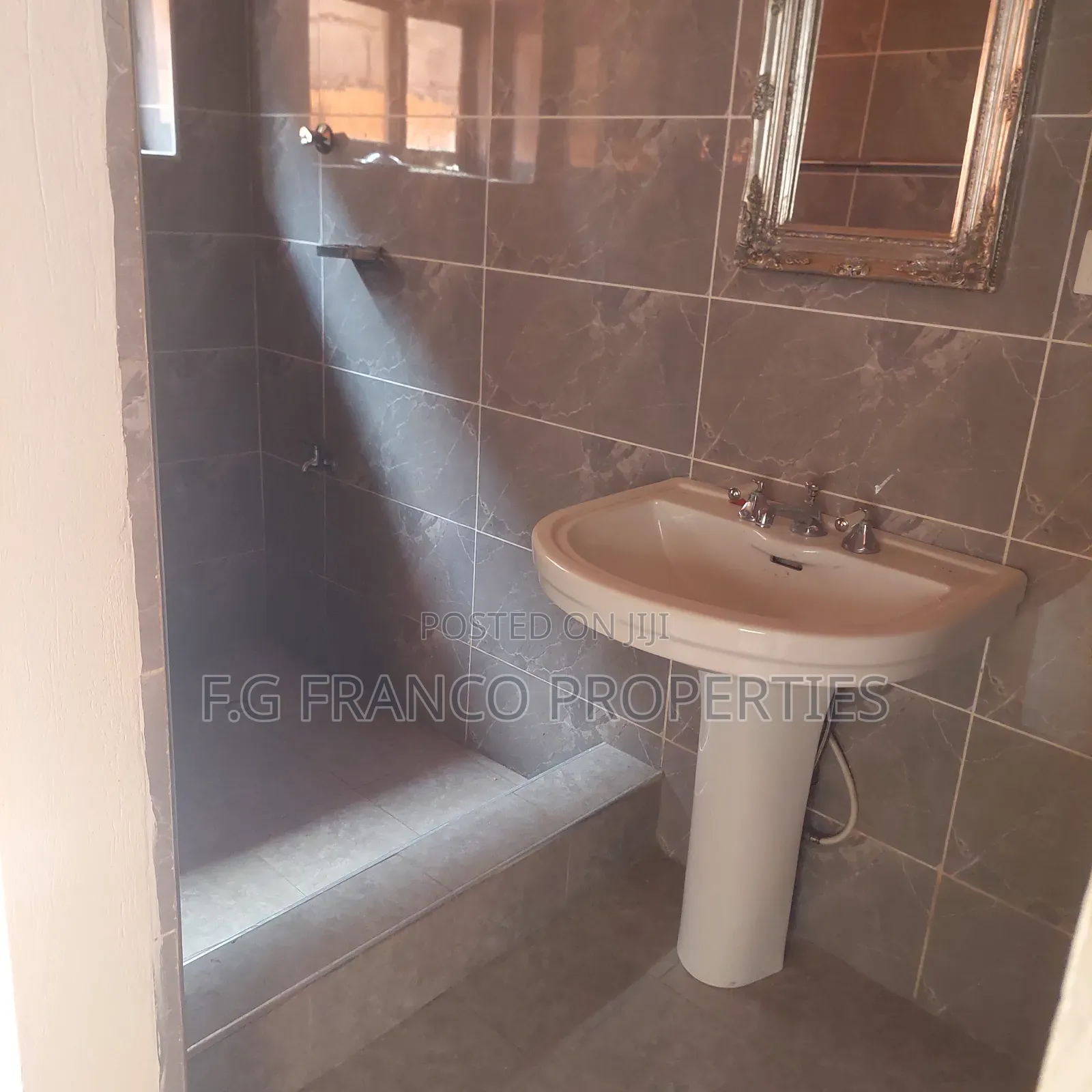 3bdrm Apartment in Kg Franco Properties, Spintex for rent