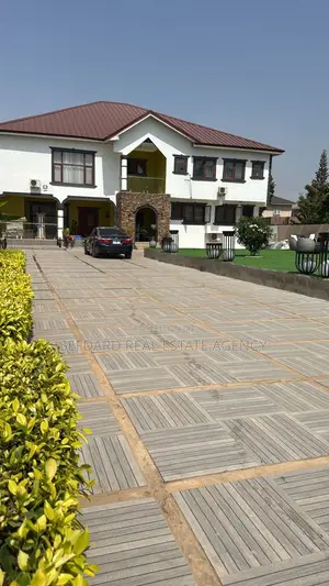 Furnished 8bdrm House in Spintex for sale