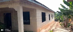 6bdrm House in Kumasi Metropolitan for sale