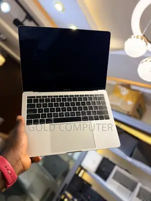 Laptop Apple MacBook Pro 2017 16GB Intel Core I5 SSD 512GB