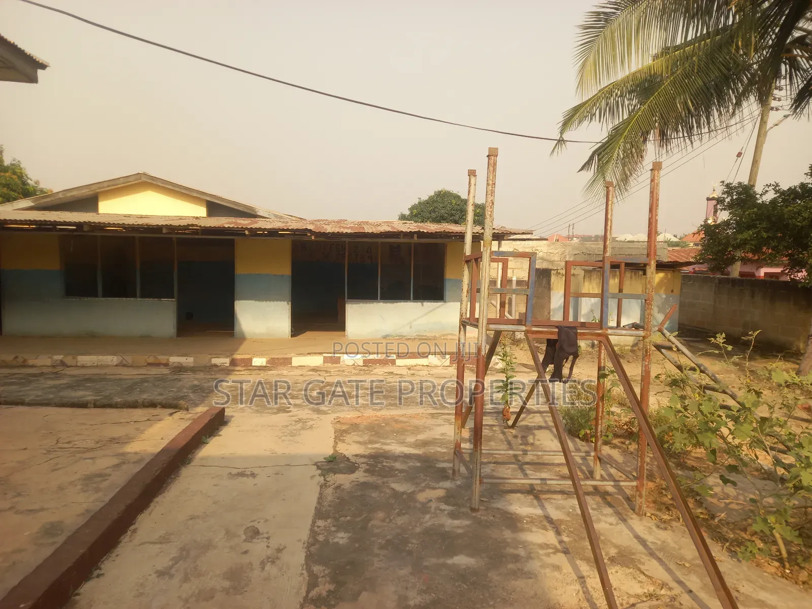 5bdrm House in Fawoade Bampenase, Kumasi Metropolitan for sale